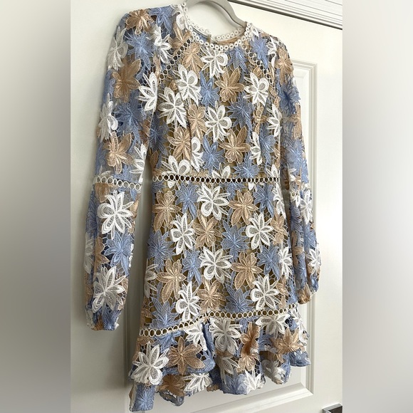 Just me guipure blue,tan, and white laced mini dress w long sleeves size small - Picture 5 of 16
